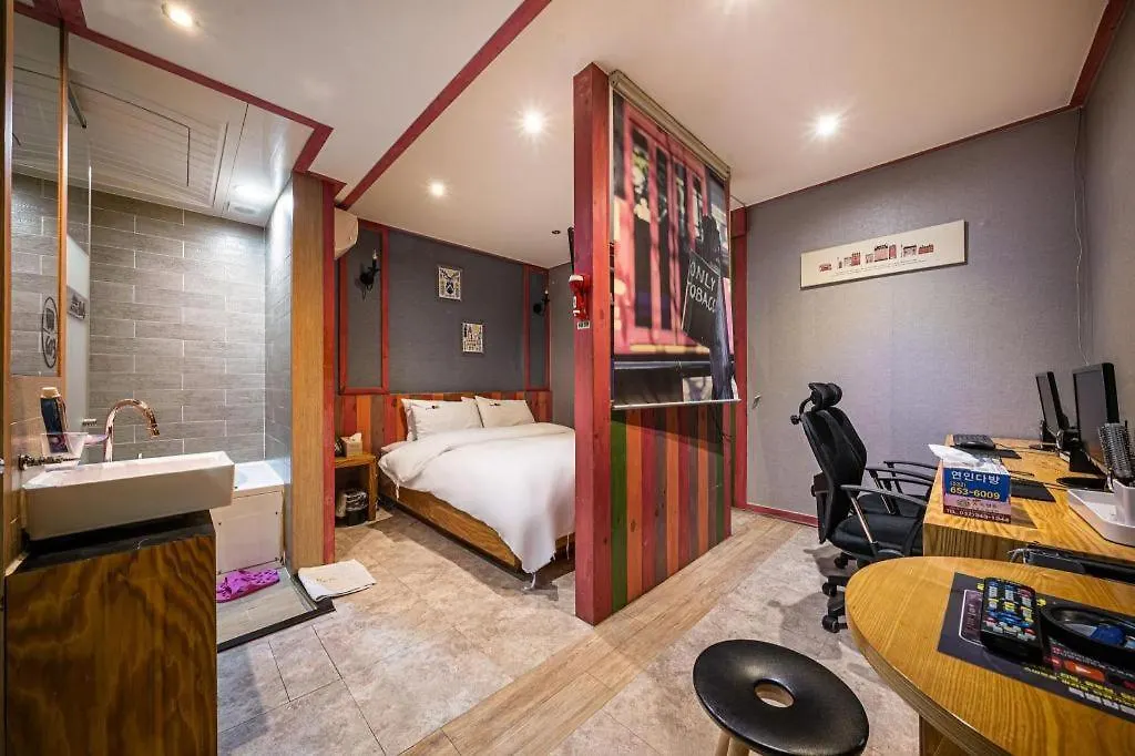 Bus Hotel Incheon 2*,  South Korea