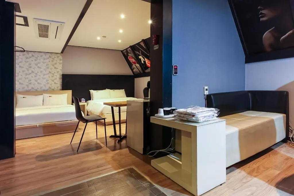 Incheon Bus Hotel 3*,