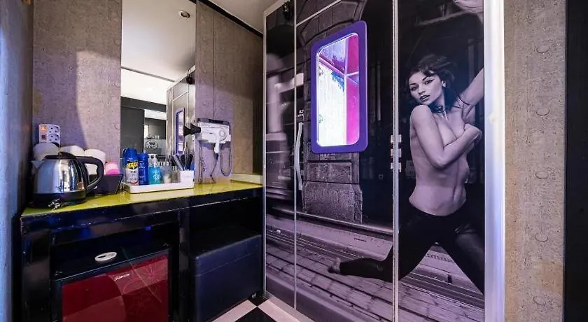 אינצ'ון Bus Hotel מוטל